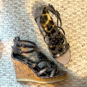 Rampage bastian pewter wedge sandals.  Sz 6